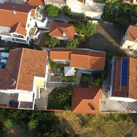 In With Sea View, Terrace, Air Conditioning, Wi-fi