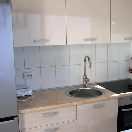 In With Sea View, Terrace, Air Conditioning, Wi-fi