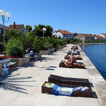 Apartment In With Sea View, Terrace, Air Conditioning, Wi-fi Preko