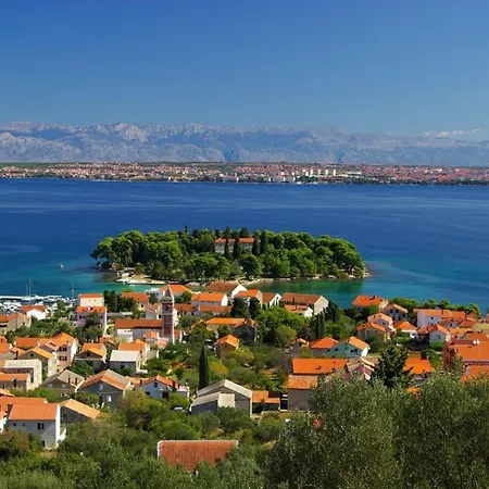 Apartment In With Sea View, Terrace, Air Conditioning, Wi-fi