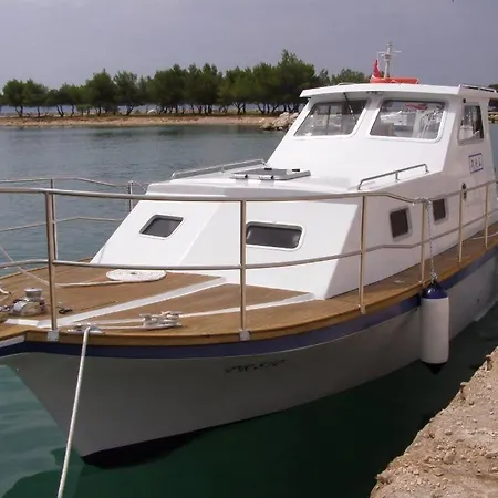 In With Sea View, Terrace, Air Conditioning, Wi-fi Preko