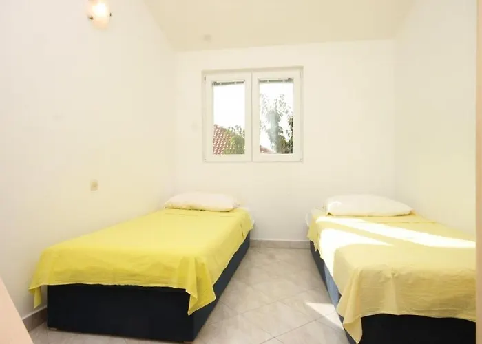 In With Sea View, Terrace, Air Conditioning, Wi-fi * Преко