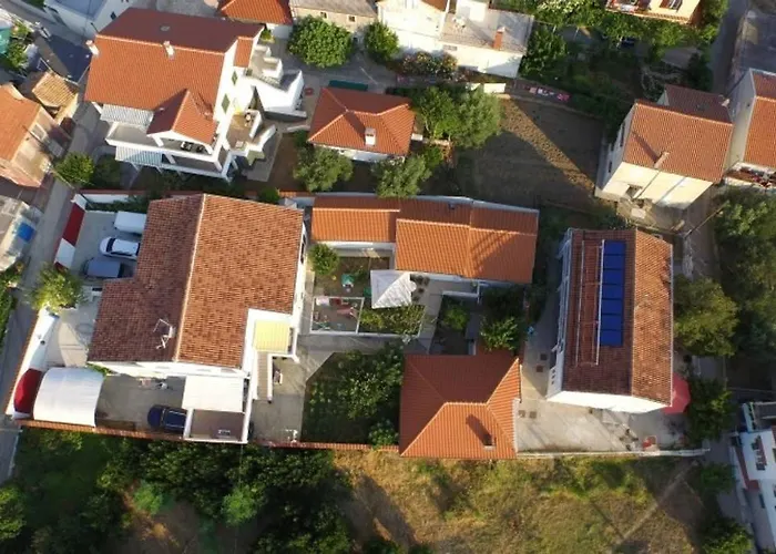 In With Sea View, Terrace, Air Conditioning, Wi-fi